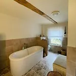 Cozy Haven Near Fischland-darss-zingst Ferienhaus